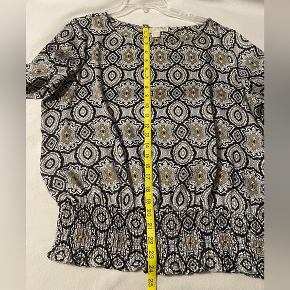Michael Kors Large Brown Patterned Blouse with Buckle Sleeves - Picture 8 of 8